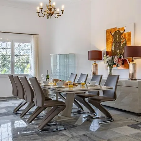Luxury With Tennis & Pool Villa Malaga