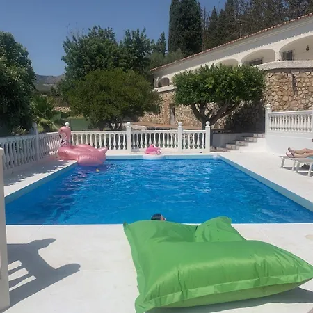 Villa Luxury With Tennis & Pool