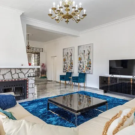 Villa Luxury With Tennis & Pool *