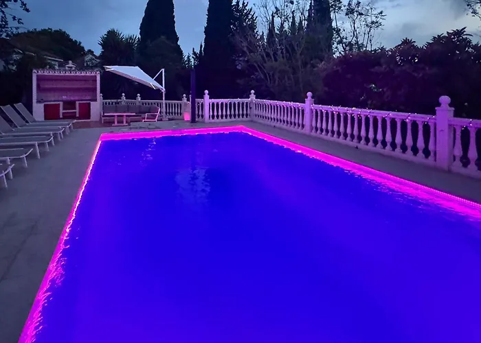 ヴィラ Luxury With Tennis & Pool マラガ